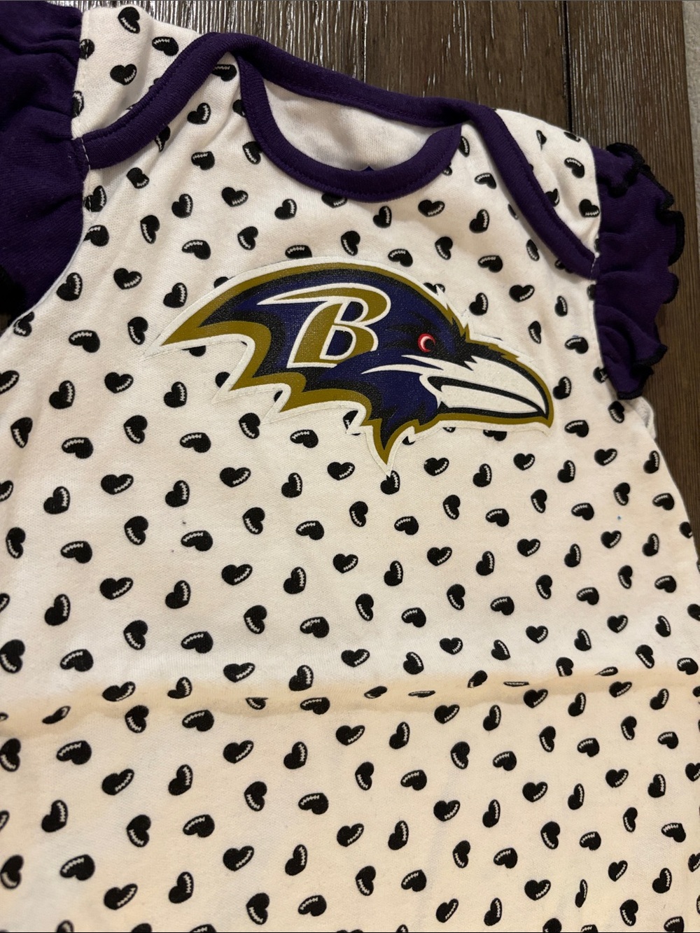 NWT Lot of 2x [NFL] Baltimore Ravens NFL Heart Fan Ruffle Onesies Baby Girls 12M - Picture 7 of 16